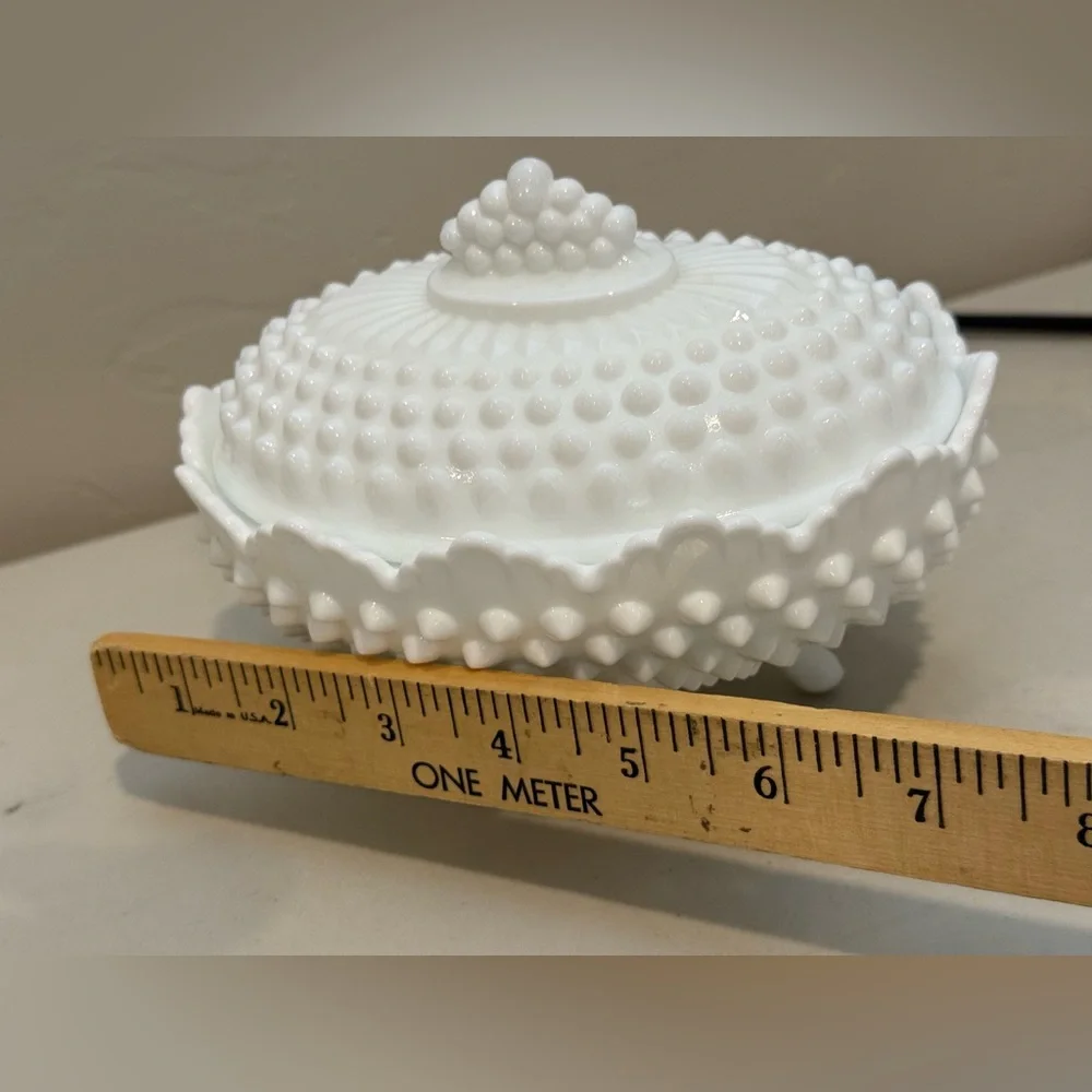 Vintage Fenton Oval 4 Footed White Hobnail Milk Glass‎ Lidded Covered Candy Dish